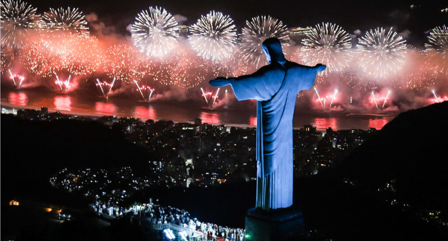 A GUIDE TO THE CARIOCA NEW YEAR’S EVE